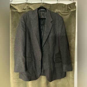 Roundtree & Yorke 100% camel hair sport coat.